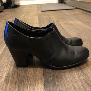 Born Women’s Ankle Booties Black Leather - used